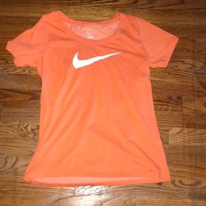 Nike Swoosh Shirt, M